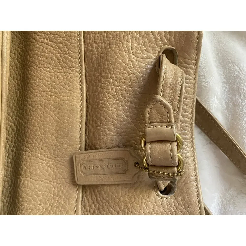 Vintage Coach Leather Sonoma Pull Through Handles Bucket Bag Crossbody GUC Tan - Picture 4 of 10